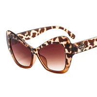 New Cat Eye Women's Sunglasses  Fashion Face Repair Retro Gorgeous Sunglasses  Plain Glasses M447 sku image 2