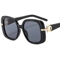 Fashion Square Women's Sunglasses  Personality Temperament Modern Sunglasses Driving Sun Protection Glasses M6164 sku image 1