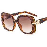 Fashion Square Women's Sunglasses  Personality Temperament Modern Sunglasses Driving Sun Protection Glasses M6164 sku image 4