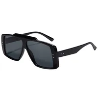 New  Fashion Square Sunglasses  Trendy Men's And Women's Large Frame All-match Sunscreen Sunglasses T22116 sku image 1
