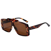New  Fashion Square Sunglasses  Trendy Men's And Women's Large Frame All-match Sunscreen Sunglasses T22116 sku image 3