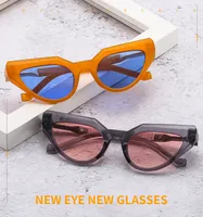 New Y2g Future Technology Style Fashion Cat Eye Sunglasses T22099   Face Repair Fashion Sunglasses main image 1