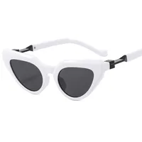New Y2g Future Technology Style Fashion Cat Eye Sunglasses T22099   Face Repair Fashion Sunglasses sku image 3