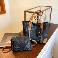 Women's Foreign Trade Bags  New Shoulder Bag Retro Fashion Casual Tote Bag Women's Simple Large Capacity Handbag sku image 1