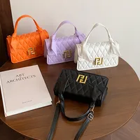 New  Classic Style Diamond Pattern Chain Bag Women's Fashionable All-Match Party Shoulder Messenger Bag main image 1