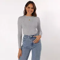 Europe And The United States  New Round Neck Knitted Thread Slim Solid Color Simple Commuter Wind Long Sleeve Top T-shirt main image 4