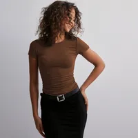 Summer  Solid Color Round Neck Fashion Brand Short Sleeve Fashionable Sexy Slim Y2g Pure Desire Top Hot Girl T-shirt sku image 1