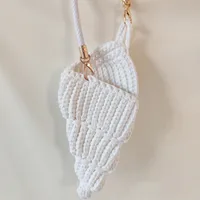 New Hand Woven Candy Color Fashion Simple Conch Shell Hand Woven Bag sku image 1