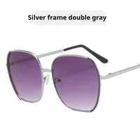 7751 New Fashion Internet Celebrity Sunglasses Retro Hong Kong Style Metal Sunglasses Ins Stylish Street Shooting  Glasses For Women sku image 3