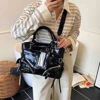 Women's Pu Leather Solid Color Streetwear Square Zipper Shoulder Bag Tote Bag main image 3