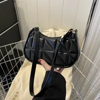 Women's Solid Color Simple Textile Shoulder Bag Women's  Spring And Autumn New All-match Underarm Bag Women's Bag New Women's Bag main image 2