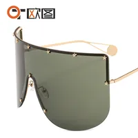 New Unisex Large Frame One-piece Metal Small Star Rice Nail Sunglasses 1025 Fashion Mask Sunglasses sku image 4