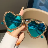 Love Heart Borderless Framed Diamond Fashion Sunglasses Party Party Funny High-grade Candy Color Sunglasses sku image 10
