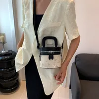 Internet Celebrity Woven Fashionable Elegant Handbag  Summer New Stylish Shoulder Bag Straw Woven Textured Bucket Bag Trendy main image 3