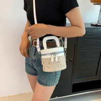 Internet Celebrity Woven Fashionable Elegant Handbag  Summer New Stylish Shoulder Bag Straw Woven Textured Bucket Bag Trendy main image 4