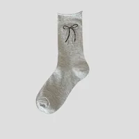 Wholesale  New New Ins Heel Bow Boneless Mid-Calf Socks Breathable Women's Socks Can Be Worn In All Seasons sku image 1