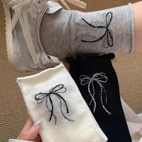 Wholesale  New New Ins Heel Bow Boneless Mid-Calf Socks Breathable Women's Socks Can Be Worn In All Seasons main image 1