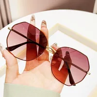 Fashionable Metal Rectangle Sunglasses Unisex Casual Versatile Polygons Frame Classic Style For Street Wear Outdoor Activities main image 4