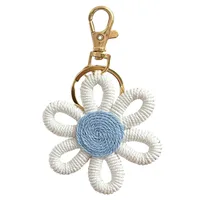 Simple Daisy Keychain Flower Sunflower Woven Carriage Decoration Hanging Ornament Plant Floral Pattern Cotton Rope Material sku image 1