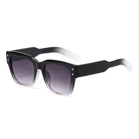 Stylish Large Frame UV Protection Sunglasses Trendy Street Snap  Fashionable Glasses For Men And Women sku image 2