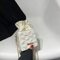 Fashion Retro Summer Women's Cross-Body Bag Fashion Casual Shoulder Bag Beautiful Fashion Handbag Square Magnetic Snap sku image 1