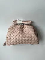 Sweet Cloud-Shaped Women's Cross-Body Bag Fashion Handbag Dumpling Bag Leisure Travel Pu Material Lock Closure Small Size sku image 5