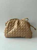 Sweet Cloud-Shaped Women's Cross-Body Bag Fashion Handbag Dumpling Bag Leisure Travel Pu Material Lock Closure Small Size sku image 11