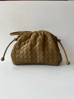 Sweet Cloud-Shaped Women's Cross-Body Bag Fashion Handbag Dumpling Bag Leisure Travel Pu Material Lock Closure Small Size sku image 13