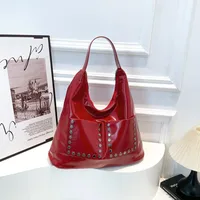 Large Size Retro Oil Leather Rivet Decorated Tote Bag Women's Single Shoulder Bag Casual Pure Color Dumpling Shape Street Style sku image 3