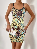 Fashion Sexy Round Neck Printed Strapless Dress Women's Fashion Spring And Summer New  Style Knee-Length Dress sku image 3