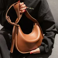 Women's All Seasons Pu Leather Solid Color Elegant Classic Style Square Zipper Shoulder Bag Underarm Bag main image 4