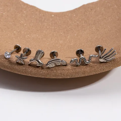1 Pieza Piercing De La Oreja Estilo IG Estilo Vintage Palma Pluma Serpiente Titanio Puro Enchapado Embutido Circón