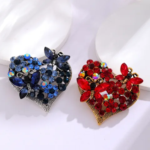 Sweet Heart Shape Butterfly Alloy Plating Inlay Rhinestones Unisex Brooches