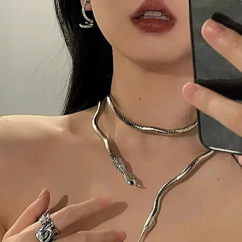 Vintage Style Classic Style Snake Alloy Women's Choker