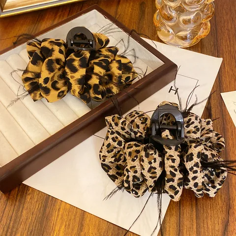 Women's Elegant Leopard Fabric Hair Claws