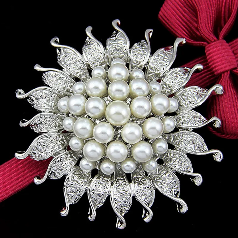 Alloy Fashion Flowers A Brooch  (white K White Aa005-a) Nhdr2681-white-k-white-aa005-a