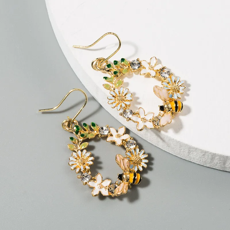 Hot Selling Creative Flowers Dripping Alloy Earrings S925 Silver Needle Diamond Color Butterfly Bee Ear Jewelry Wholesale Nihaowholesale