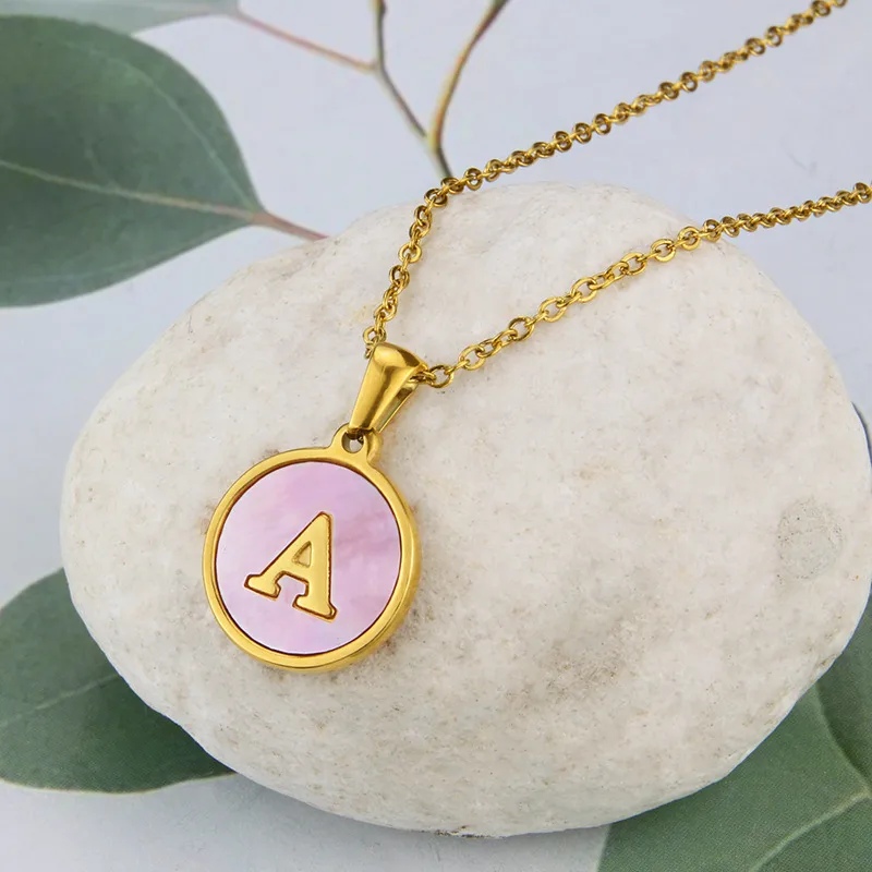 Wholesale Jewelry Simple Style Letter Titanium Steel Shell 18K Gold Plated Plating Inlaid Shell Necklace