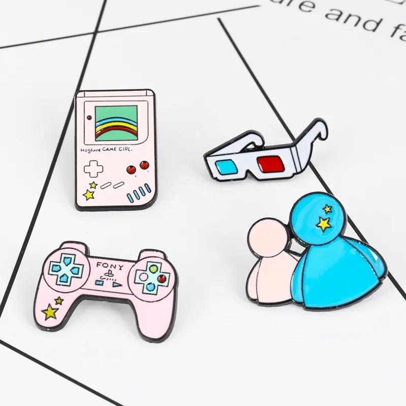 Creative Game Console Handle Cartoon Sunny Doll Glasses Alloy Brooch