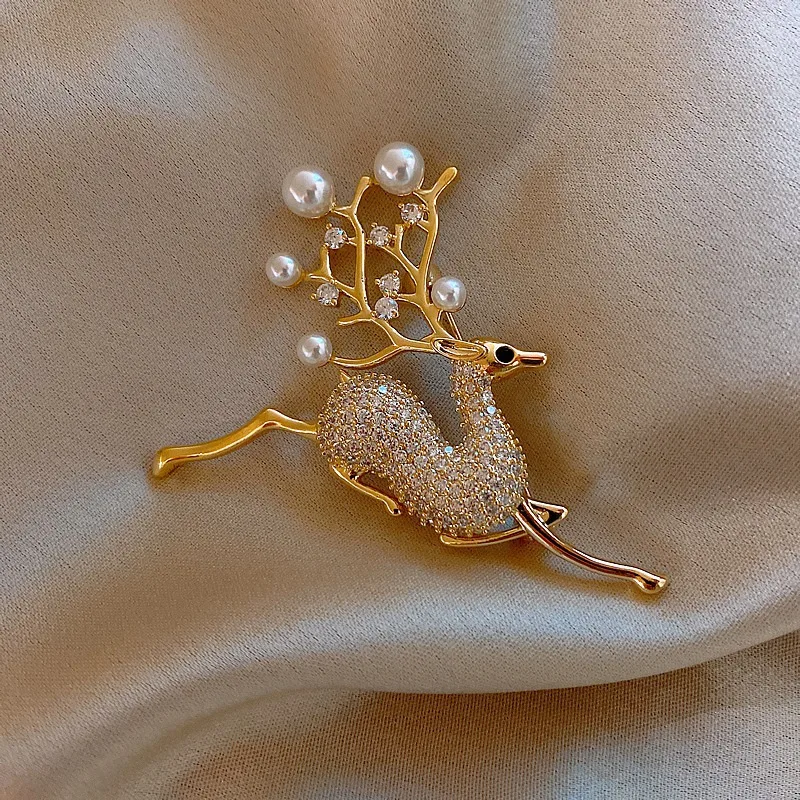 Flower Pearl Brooch Female Suit Anti-light Button Korean Fashion Pin Brooch Female