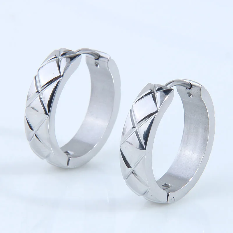 Fashion Simple Batch Flower Titanium Steel Ear Hoop