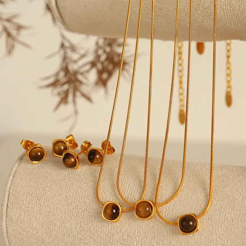 Wholesale Jewelry Vintage Style Simple Style Round 304 Stainless Steel Tiger Eye 18K Gold Plated Polishing Inlay Jewelry Set
