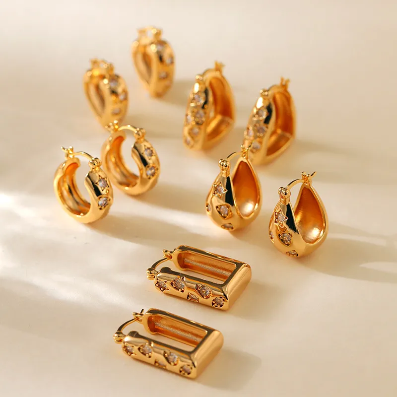 1 Pair Elegant Streetwear Geometric Irregular Copper Zircon Earrings