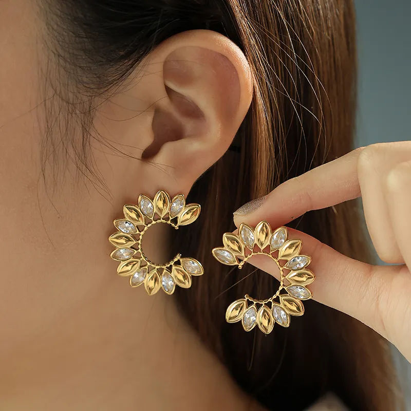 1 Pair Elegant Shiny C Shape Water Droplets Plating Inlay 304 Stainless Steel Zircon 14K Gold Plated Ear Studs
