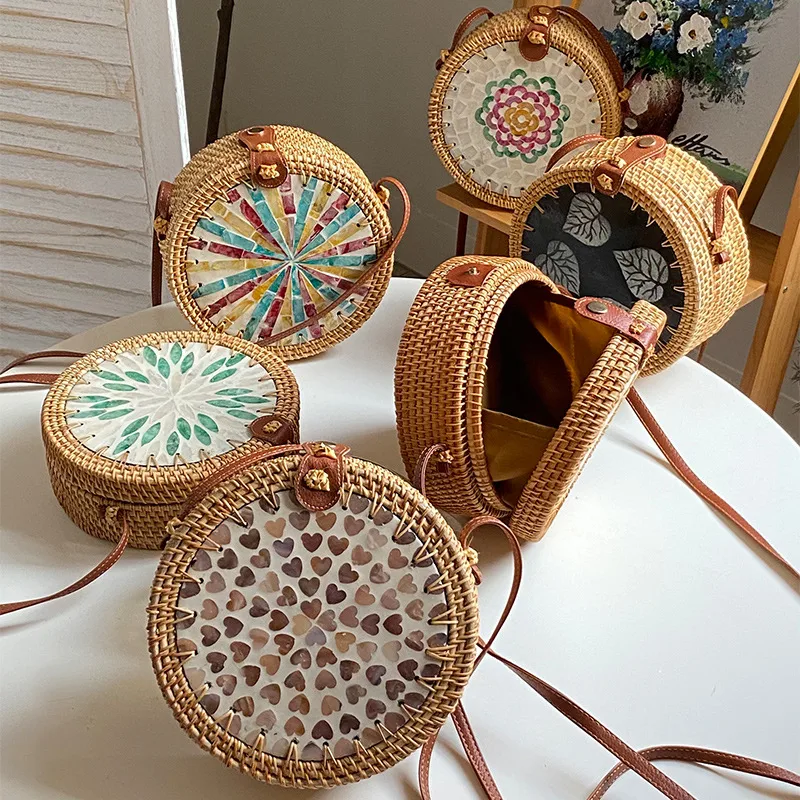 Wholesale Nordic Rattan Crossbody Color Shell Mori Basket Retro Artistic Hand-woven Shoulder Leather Buckle Bag