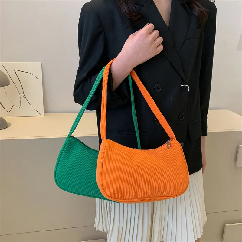 Women's Small Corduroy Solid Color Streetwear Zipper Underarm Bag