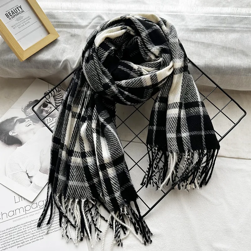 Unisex Casual Simple Style Lattice Imitation Cashmere Tassel Scarf