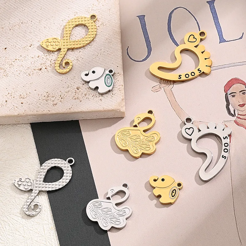 Best Seller In Europe And America DIY Ornament Accessories Vacuum Plating Colorful Oil Necklace Snake-Shaped Swan Elephant Footprints Pendant In Furnace
