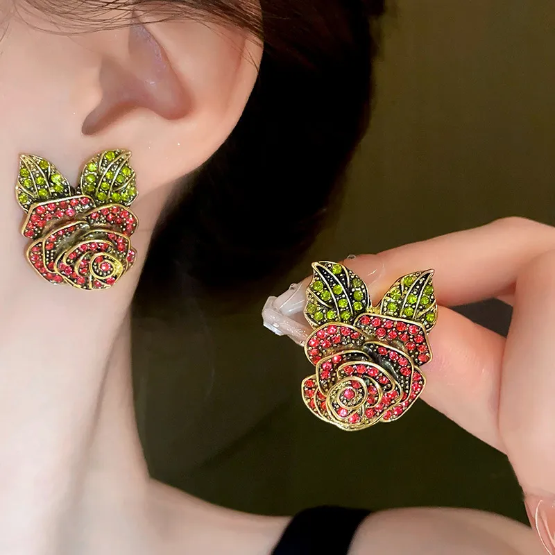 1 Pair Casual Simple Style Streetwear Flower Plating Alloy Ear Studs