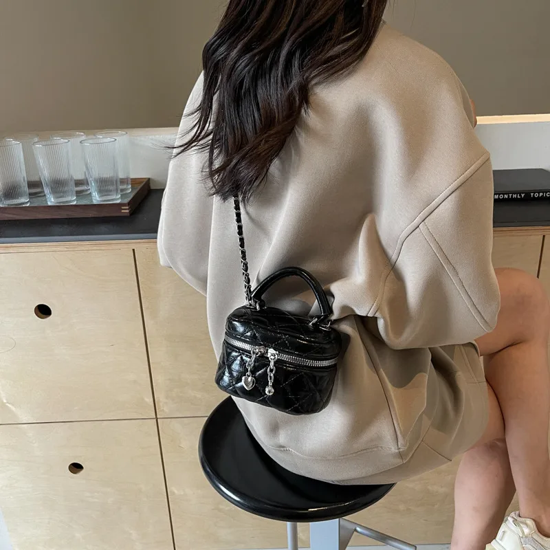 Women's Mini Pu Leather Solid Color Streetwear Bucket Zipper Shoulder Bag Handbag Crossbody Bag